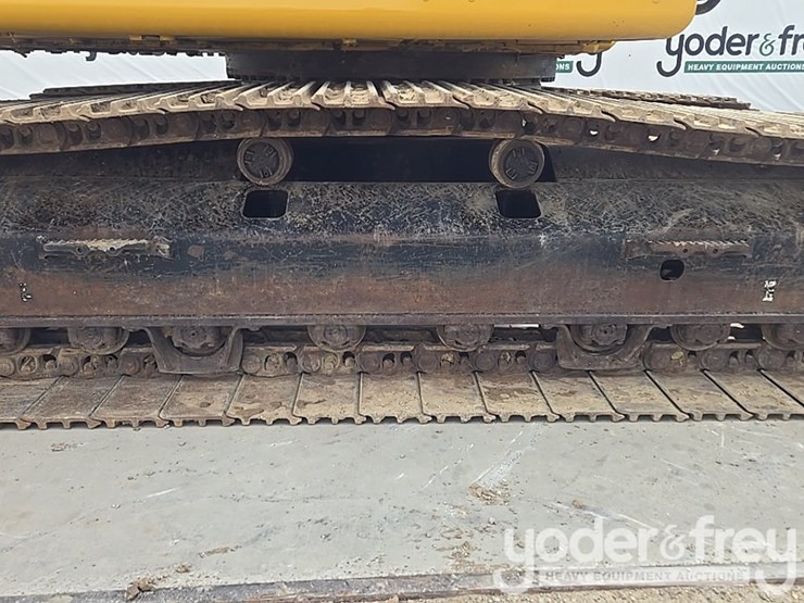 2019-caterpillar-336-image-16