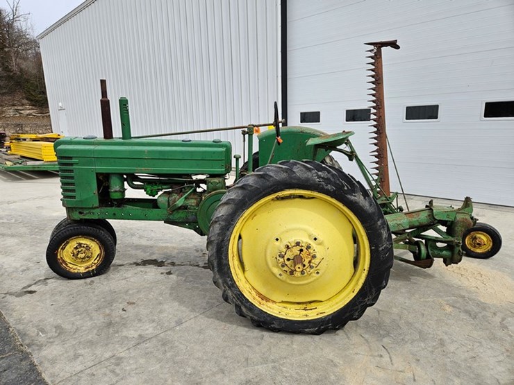 john-deere-model-b-image-2