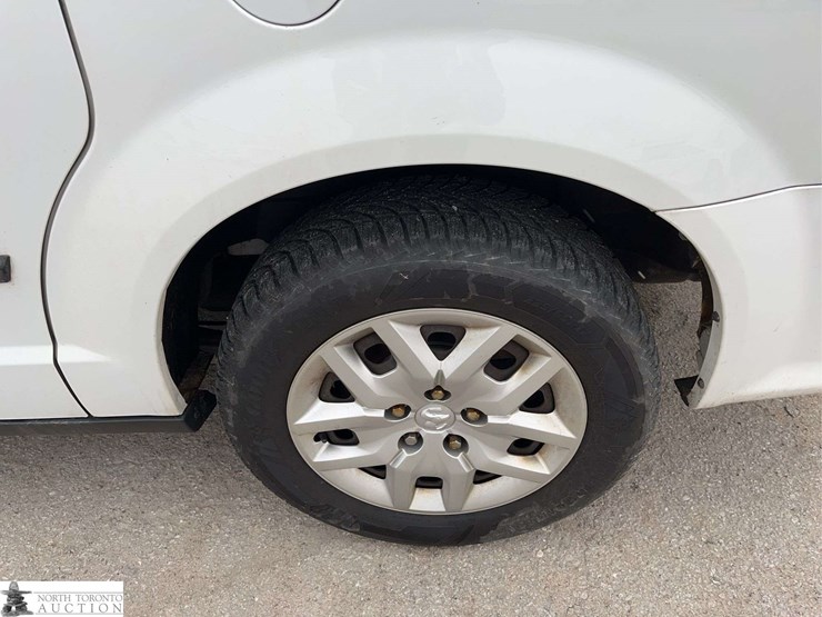 2015-ram-c/v-image-24