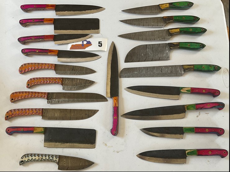 #5-•-assortment-of-20-kitchen-and-butcher-knives-image-1