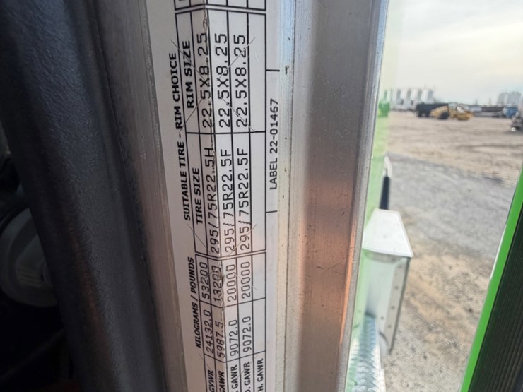 2021-peterbilt-367-image-18