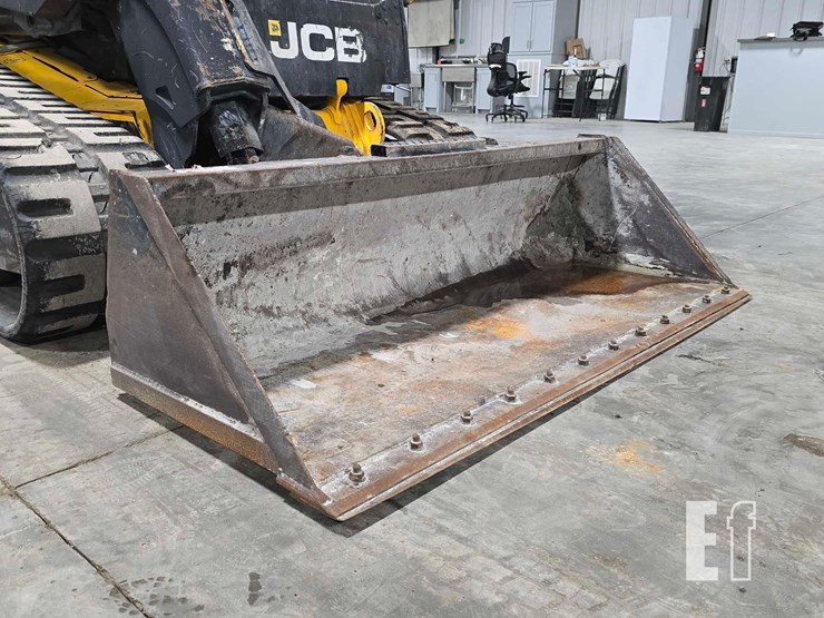 2021-jcb-3ts-8t-image-10