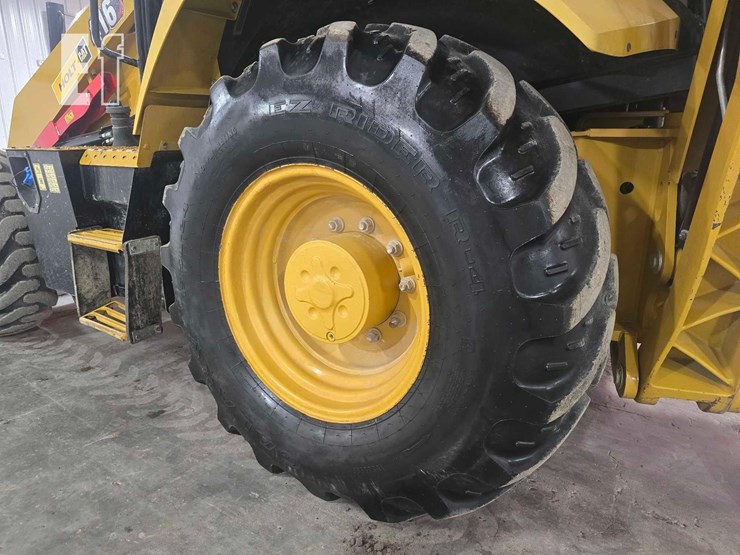 2021-caterpillar-416-image-30