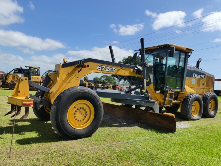 deere-672gp-image-1