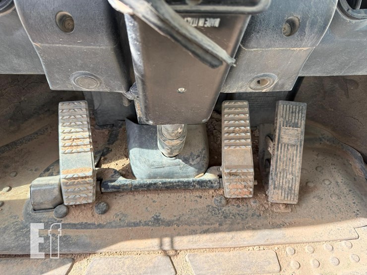 2014-hyundai-hl757tm-9a-image-19