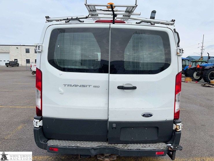 2016-ford-transit-image-6