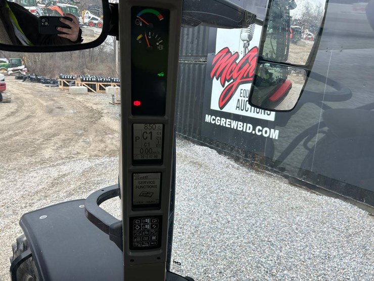 2021-case-ih-vestrum-100-image-23