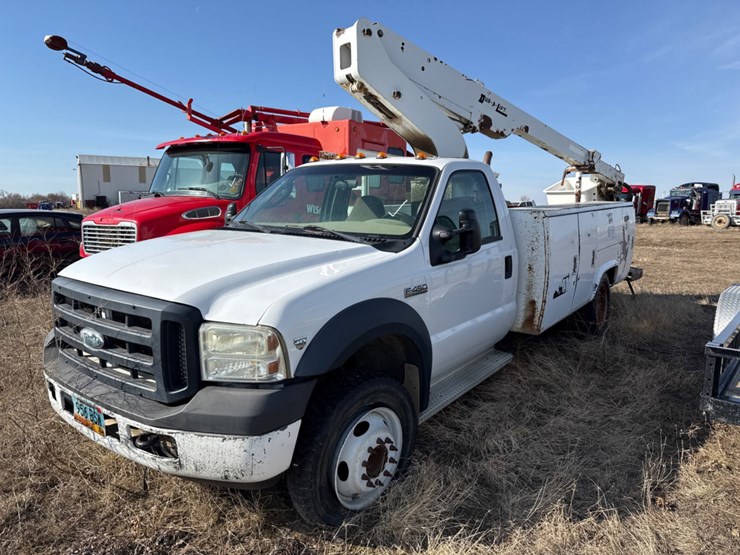 2007-ford-f450-image-1