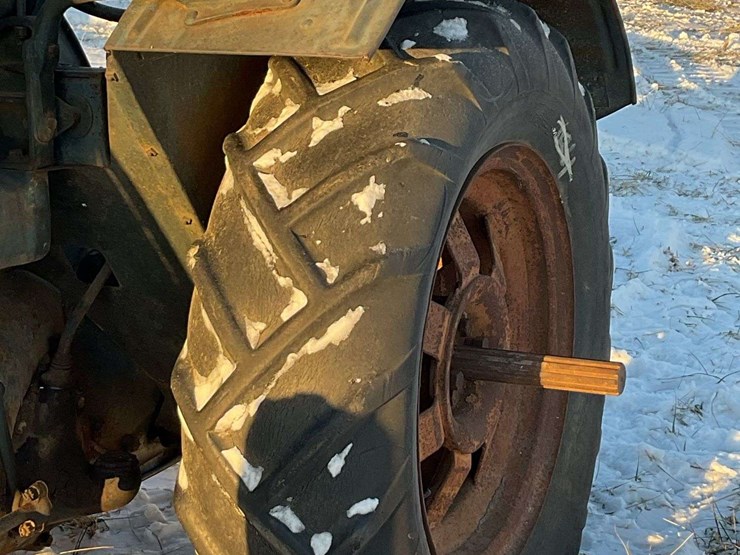 1935-fordson-image-19