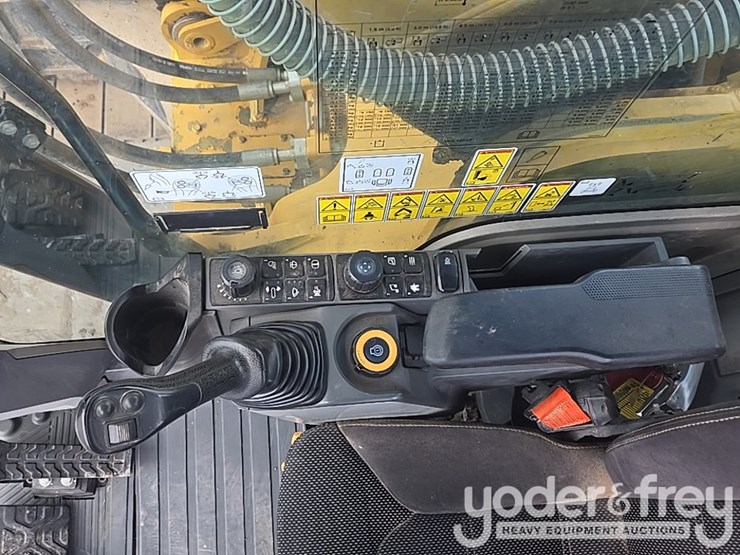 2019-caterpillar-336-image-74