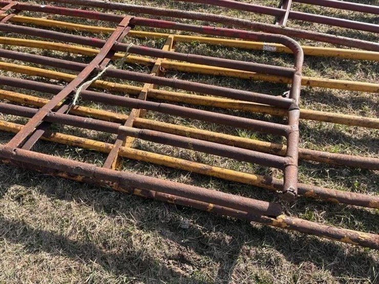 14'-&-12'-gate-image-4