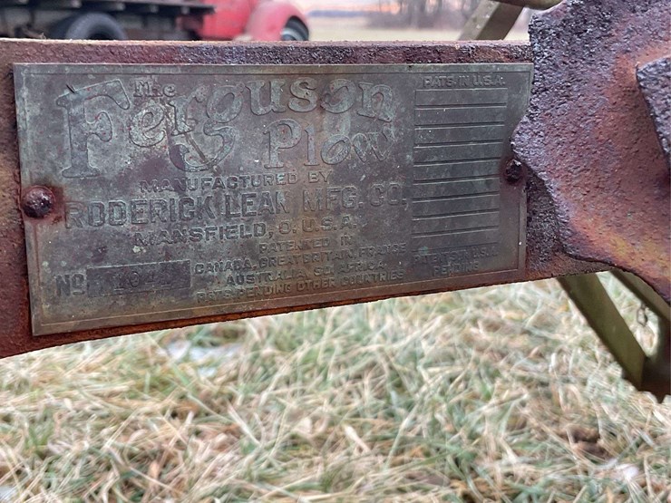 two-bottom-fordson-plow-image-9