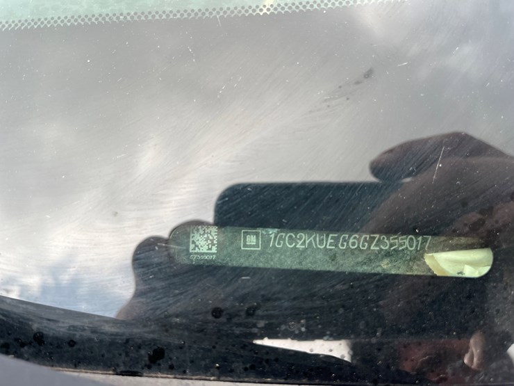 2016-chevrolet-silverado-2500hd-image-17