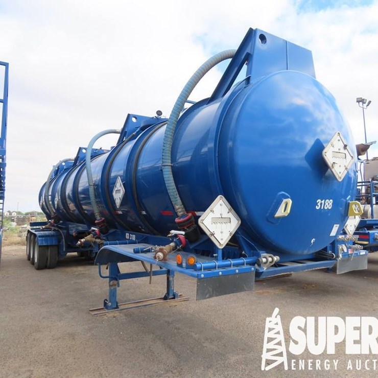 (x) (1-15) 2015 WORLEY 8,000-Gal 3-Axle Transport...