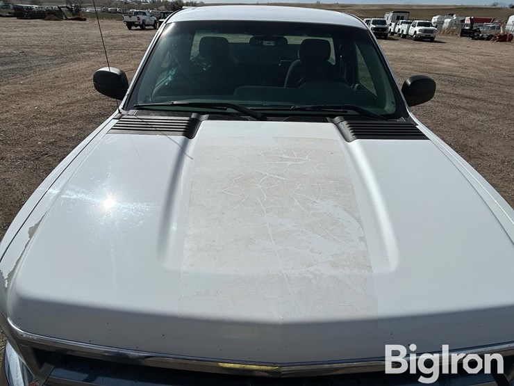 2010-chevrolet-silverado-2500-image-13