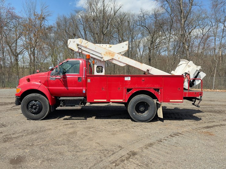 2007-ford-f750-xl-image-2