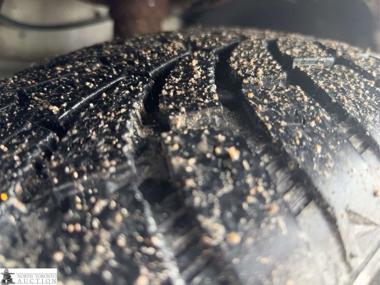 2011-dodge-grand-caravan-se-image-42