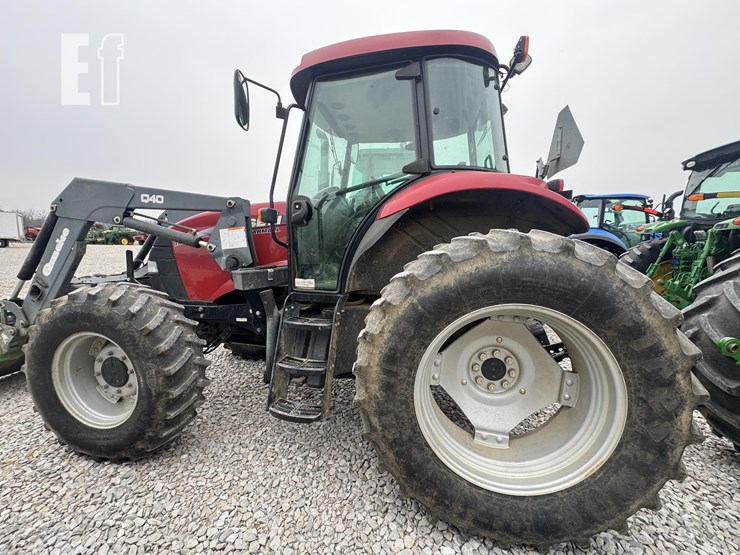 case-ih-farmall-120a-image-11