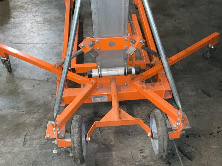 #315-•-2019-snorkel-18'-material-lift-image-10