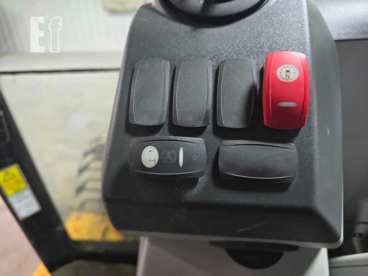 2009-caterpillar-430e-image-22