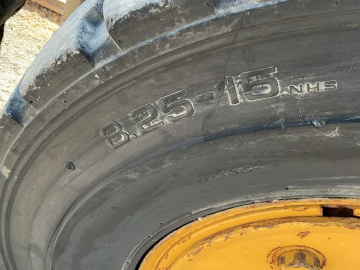 1976-caterpillar-v80c-image-36