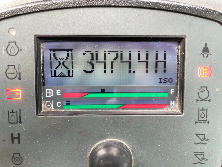 2013-gehl-rt210-image-24