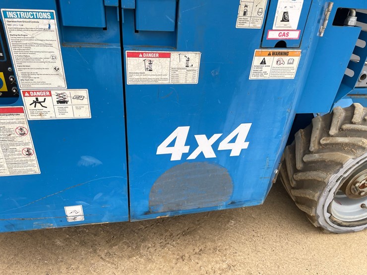 #7514-•-(s-2)-2012-genie-3369-rough-terrain-scissor-lift-image-10