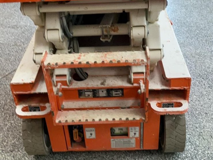 #433-•-2023-snorkel-19'-scissor-lift-image-12