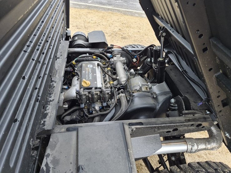 john-deere-gator-image-14