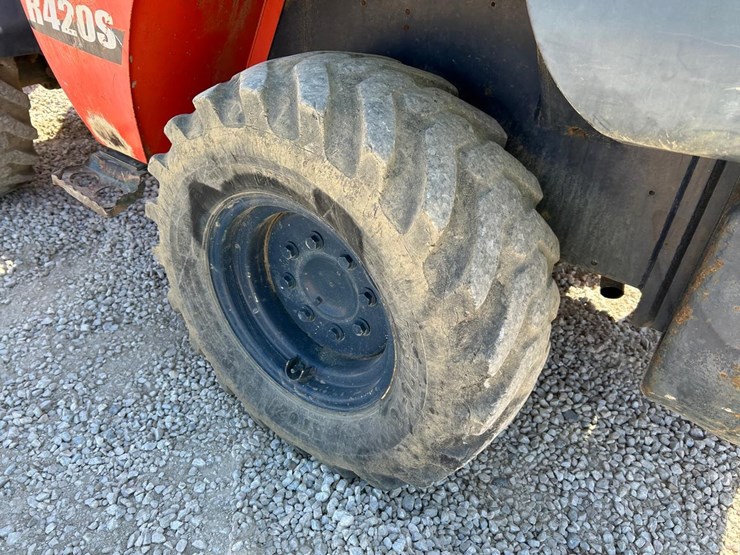 kubota-r420-image-14