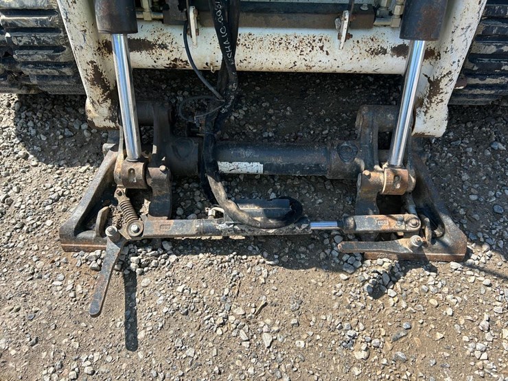 2020-bobcat-t76-image-9