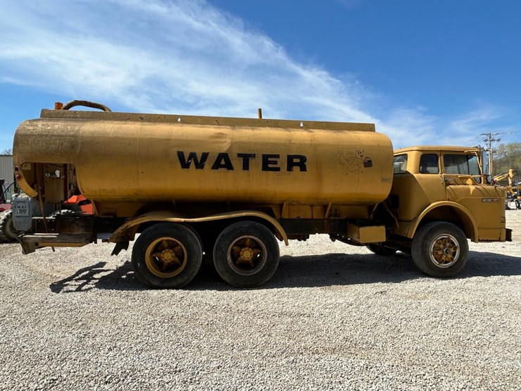 1983-caterpillar-3208-image-5