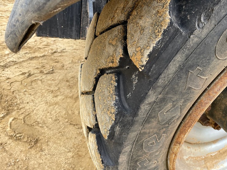 2014-jlg-g9-43a-image-75