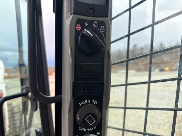 case-sr210b-image-28