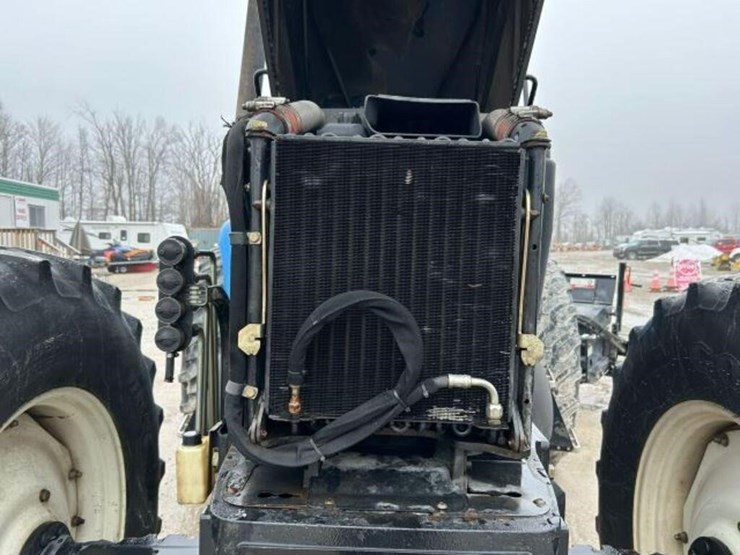 new-holland-tv6070-image-24