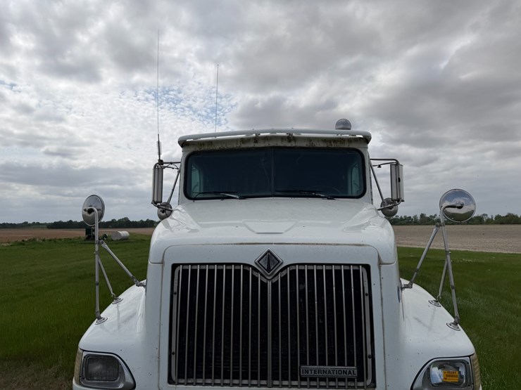 2000-international-9200-image-39