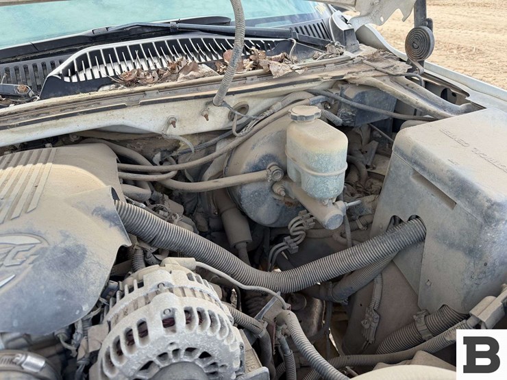 2002-chevrolet-silverado-1500-image-33