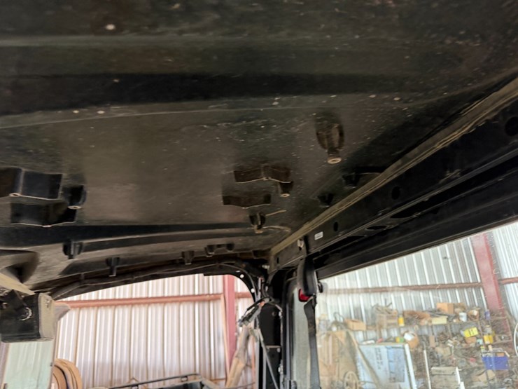 john-deere-gator-image-48