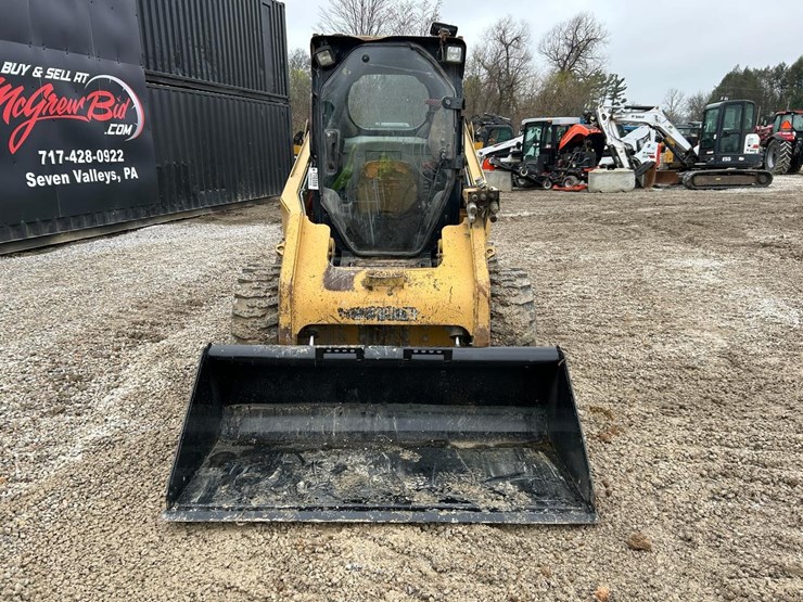 caterpillar-256c-image-7