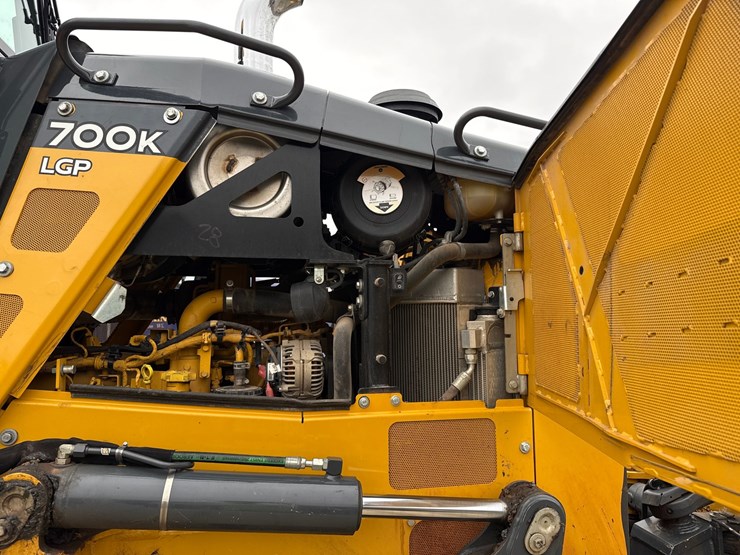 deere-700k-lgp-image-36