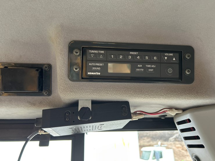 komatsu-d61pxi-23-image-56