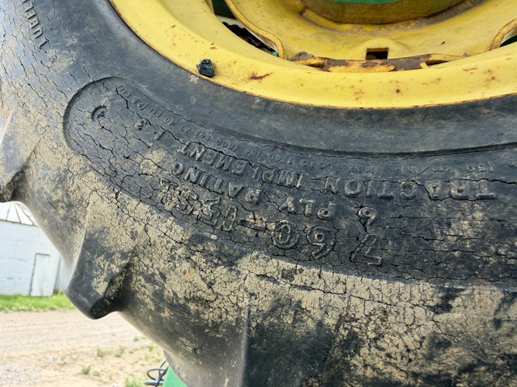 john-deere-1720-image-5