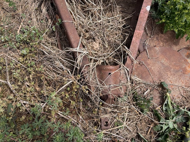 #45264-•-9'-utility-trailer-w/levee-spills-image-22