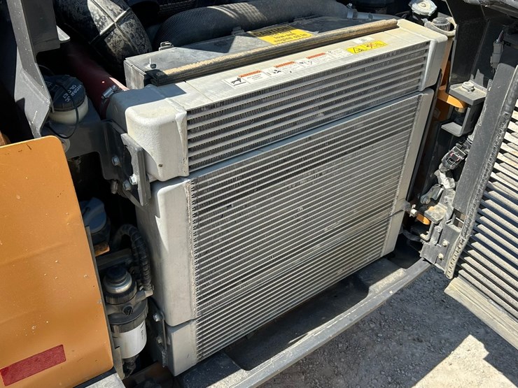 2023-case-tv450b-image-30