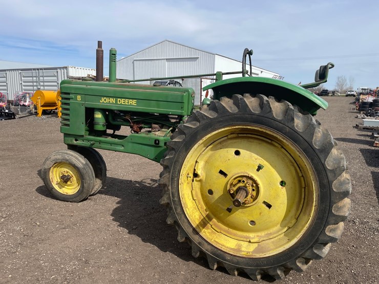 john-deere-b-image-7