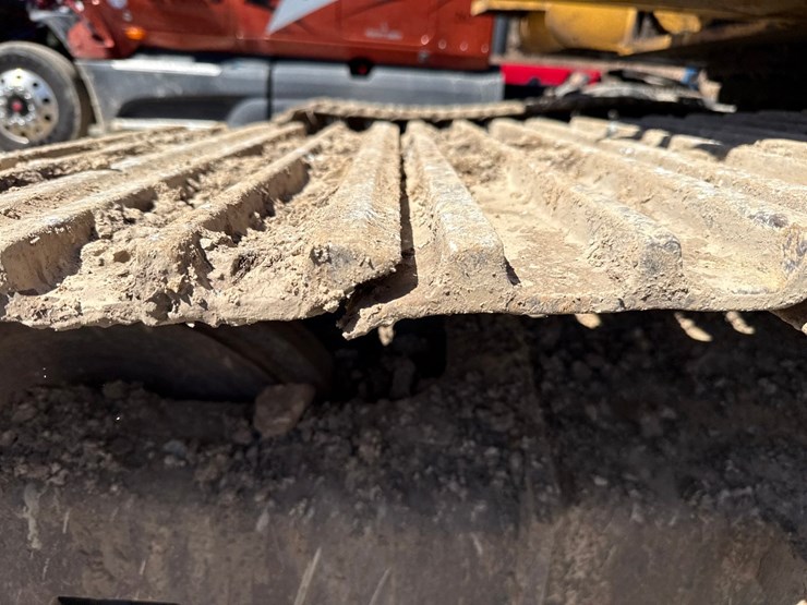 2009-deere-225-lc-image-74