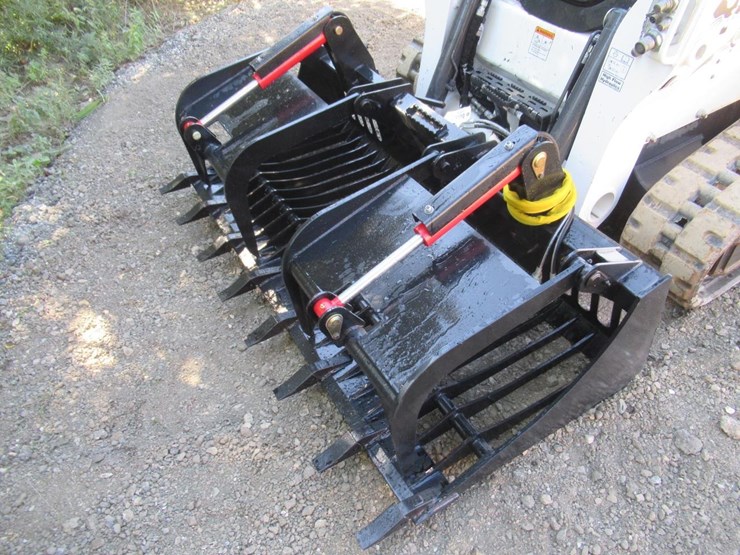 wildcat-80"-heavy-duty-skid-steer-rock-tooth-grapple-image-1