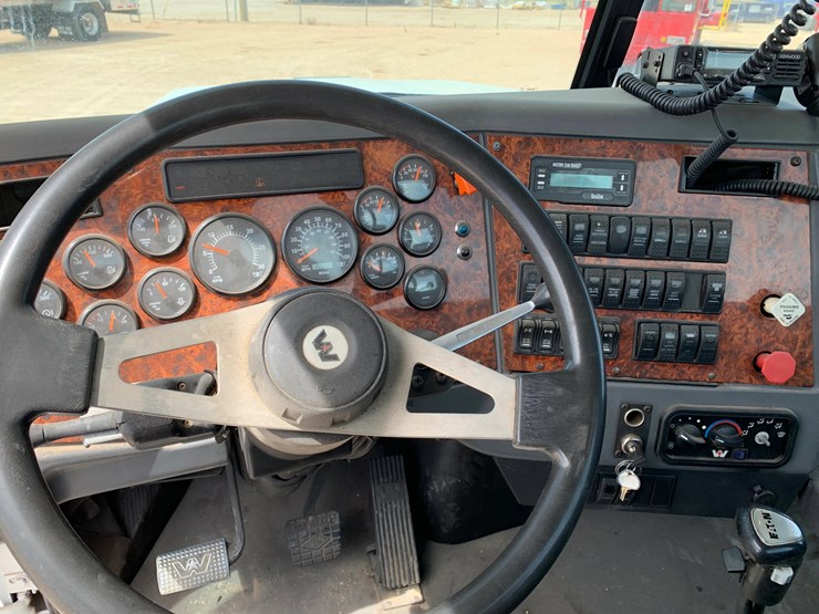 2012-western-star-4900-image-8