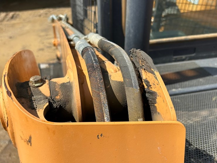 2019-case-tr270-image-24