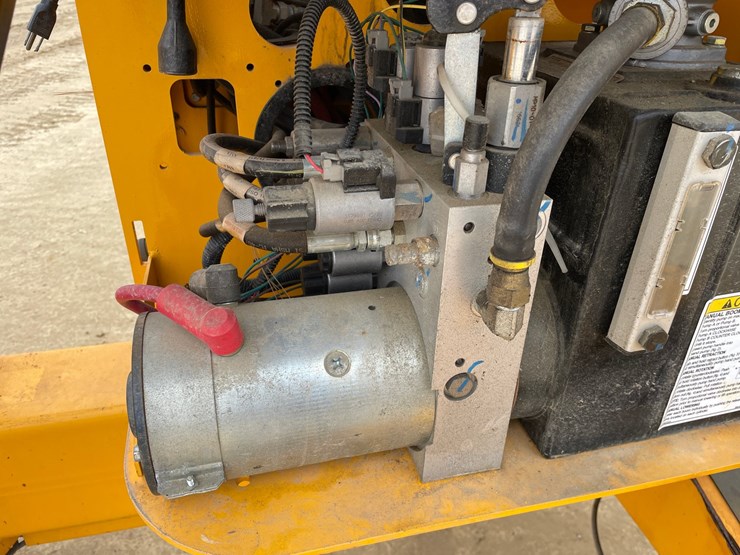 #7512-•-(m-1)-2021-haulotte-3522a-electric-towable-man-lift-image-49